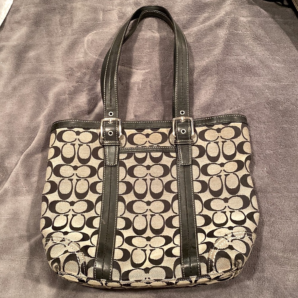 Coach (real) purse - black